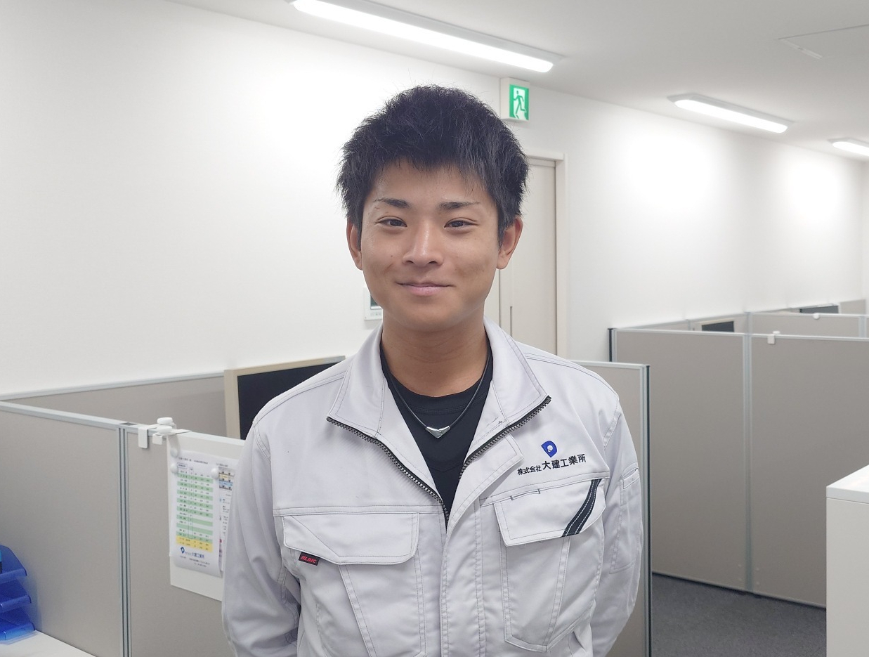 スタッフインタビュー